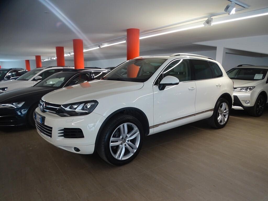 VW Touareg 3.0 TDI 4x4 gancio Alu 20