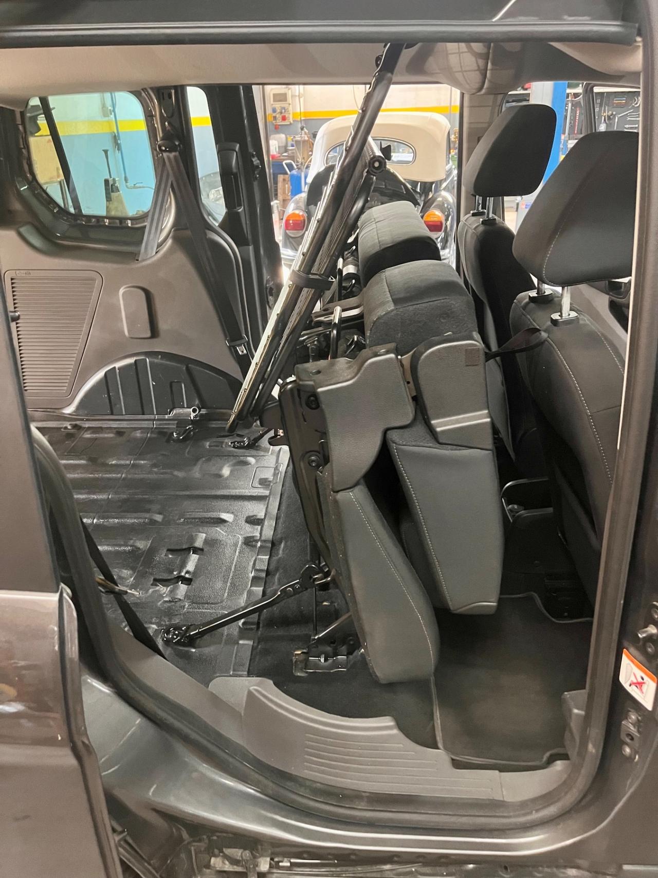 Ford Transit Connect turned 220 1.5 TDCi PC Combi Trend N1