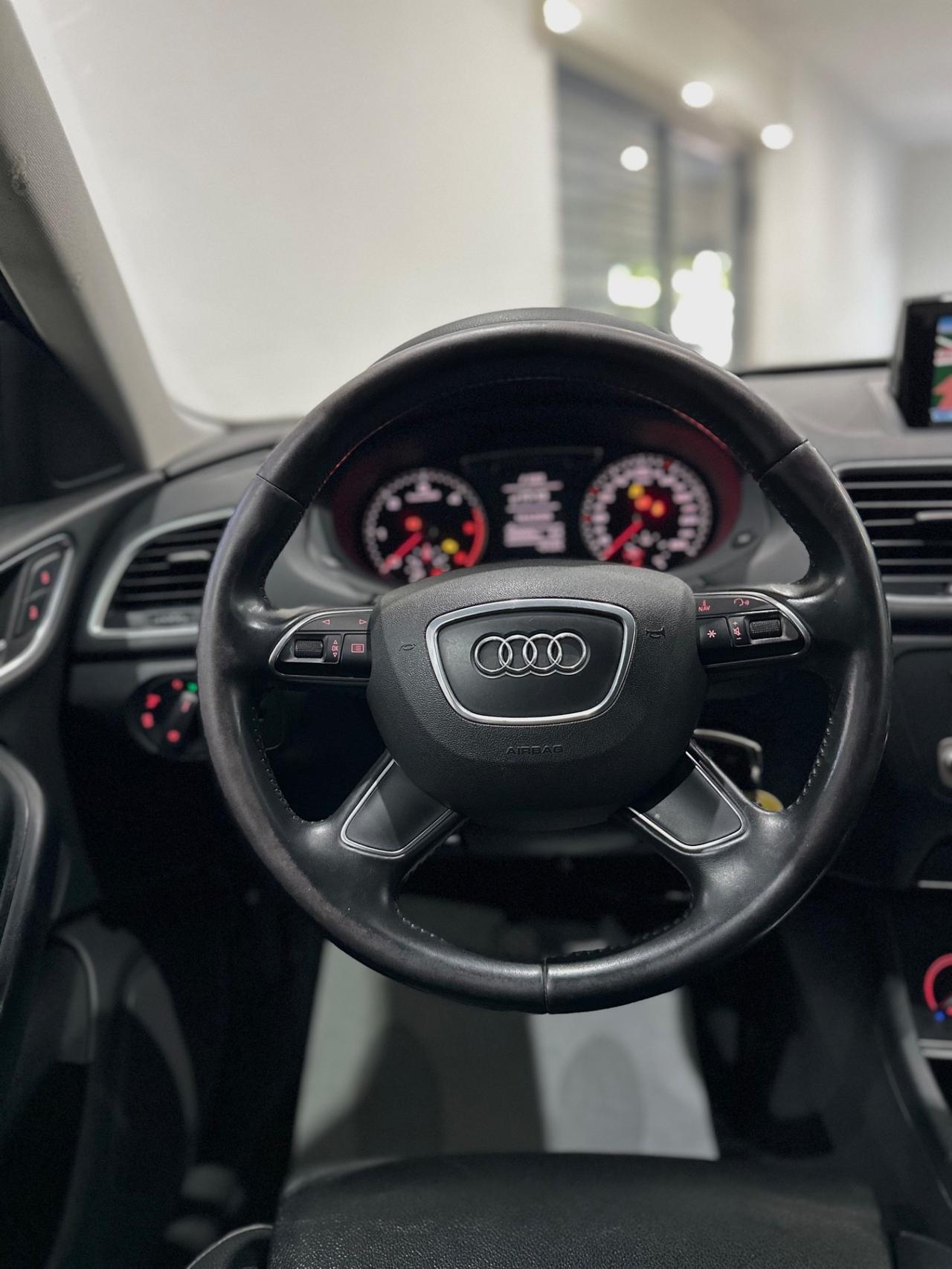 Audi Q3 2.0 TDI 150 CV Sport