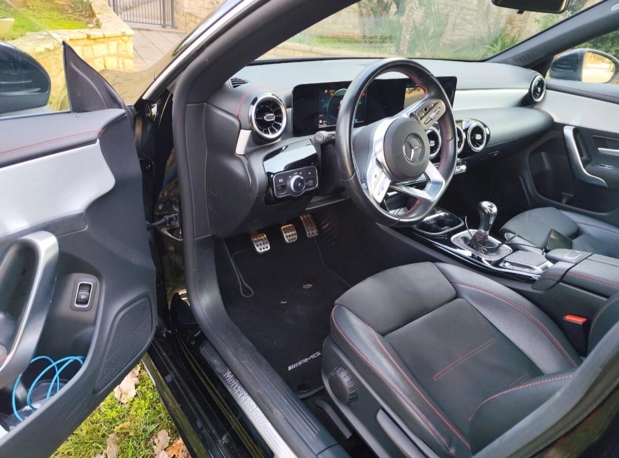 Mercedes-benz CLA 180 Premium