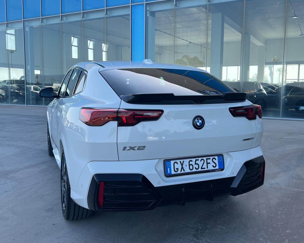 Bmw IX2 xDrive 30 Msport Pro - possibilità noleggio no scoring