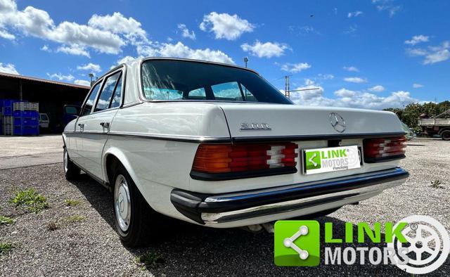 MERCEDES-BENZ 200 200