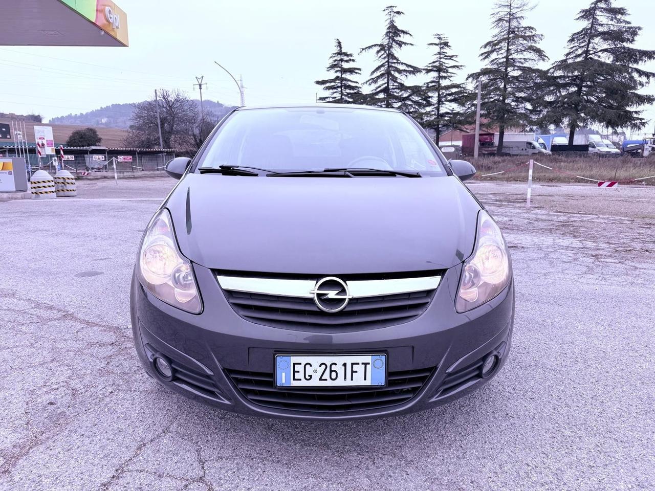 Opel Corsa 1.2 3 porte Club Ok neopatentati