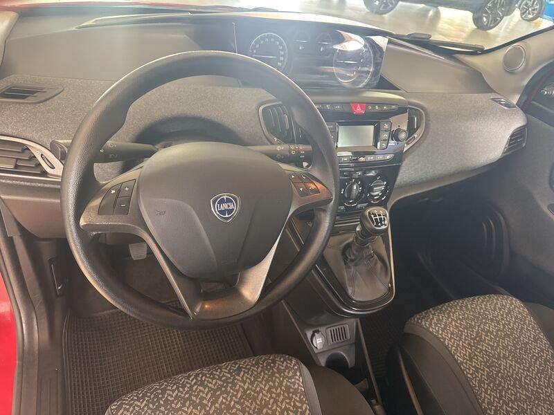 Lancia Ypsilon Ypsilon 1.0 FireFly 5 porte S&S Hybrid Ecochic Silver