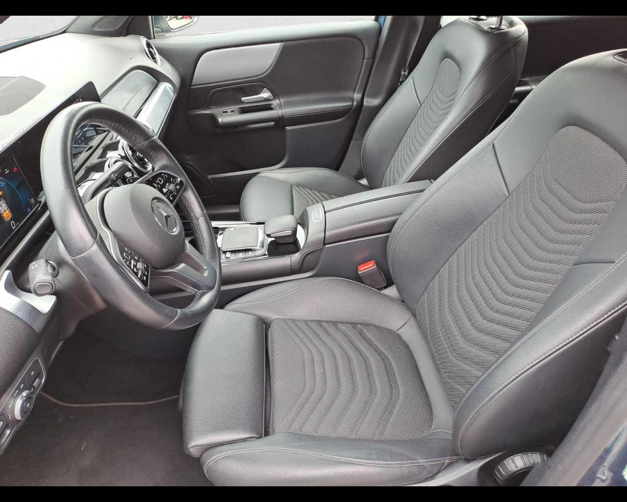 Mercedes-Benz GLB (X247) - GLB 220 d Automatic 4Matic Sport