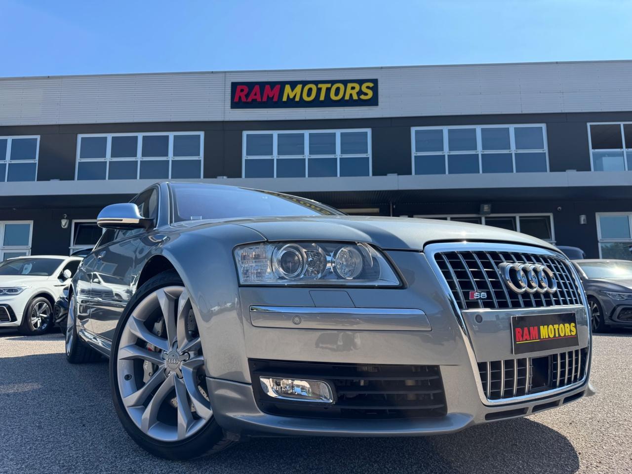 Audi S8 V10 450cv CARBO TETTO PELLE