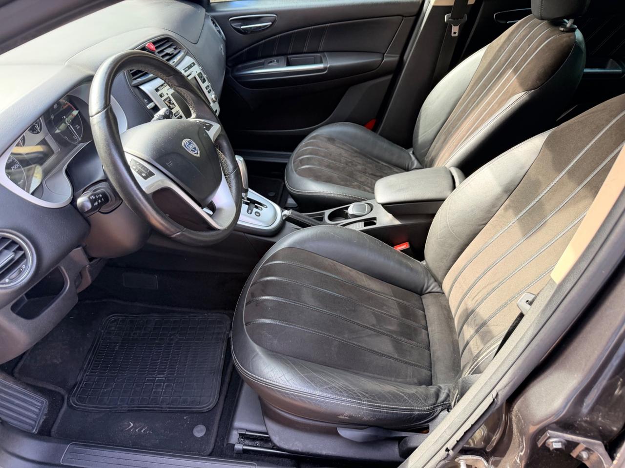 Lancia Delta 1.6 MJT DPF Selectronic Oro