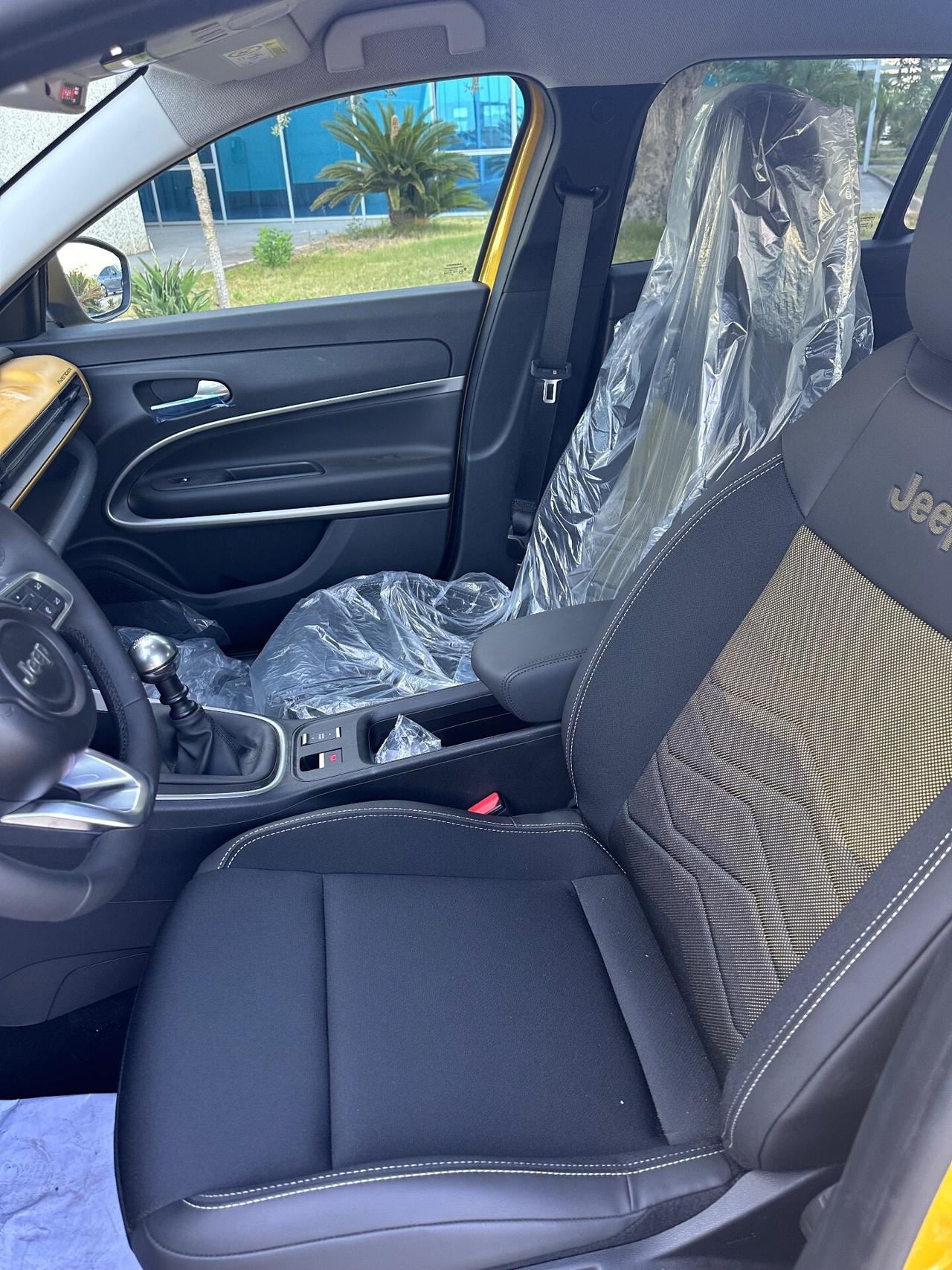 Jeep Avenger 1.2 Summit offerta T-Stock prezzo imperdibile