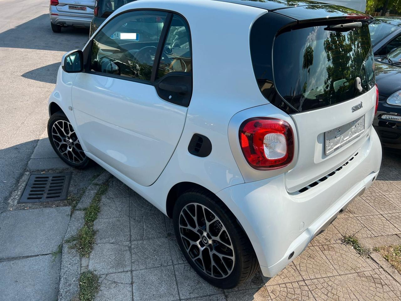 Smart ForTwo NAVIGATORE R16 F1