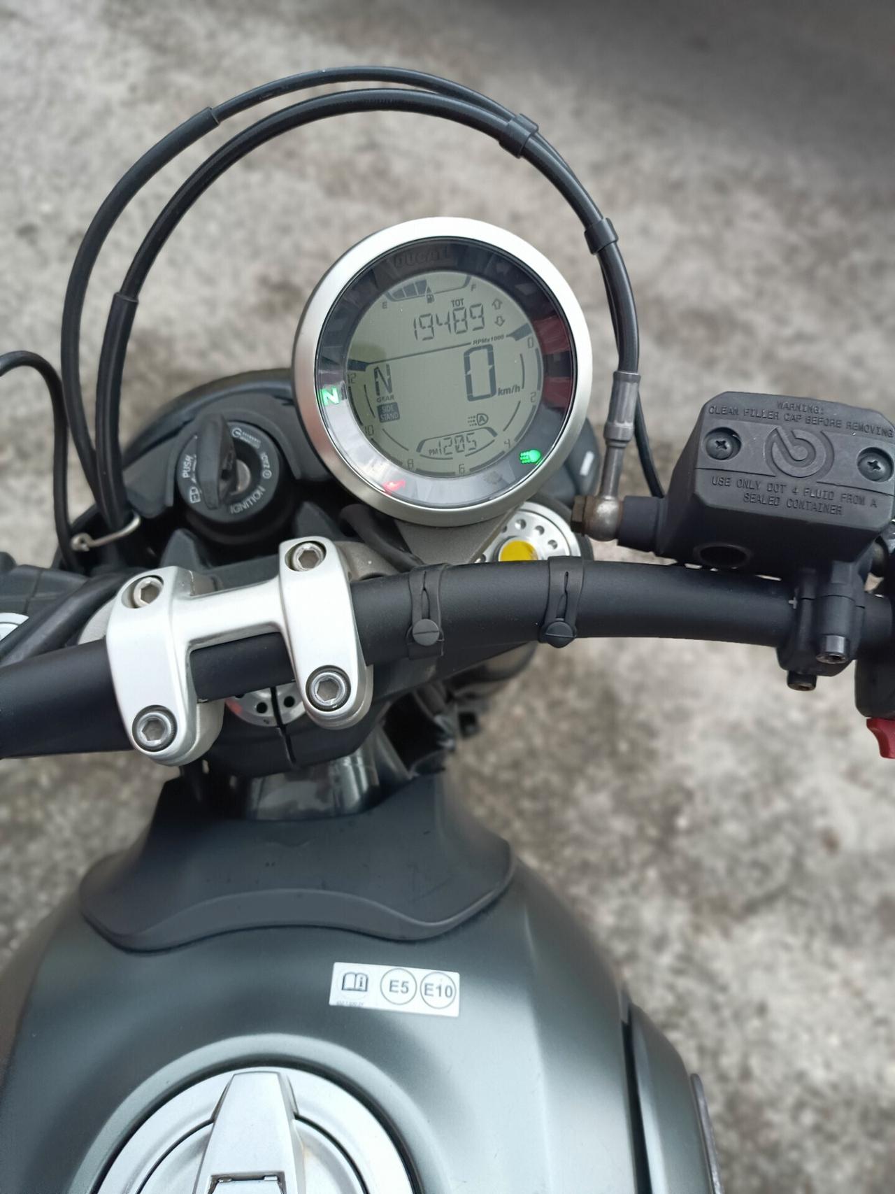 Ducati Scrambler 800 NIGHTSHIFT