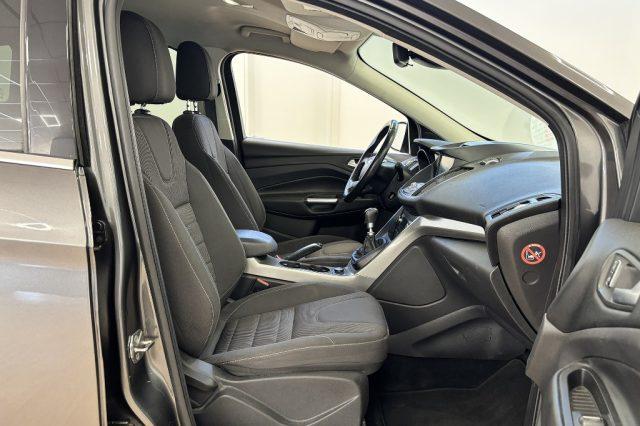 FORD Kuga 2.0 TDCI 120 CV S&S 2WD Titanium