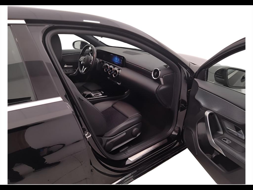 Mercedes-Benz Classe A - W177 2018 - A 180 d Sport Extra auto