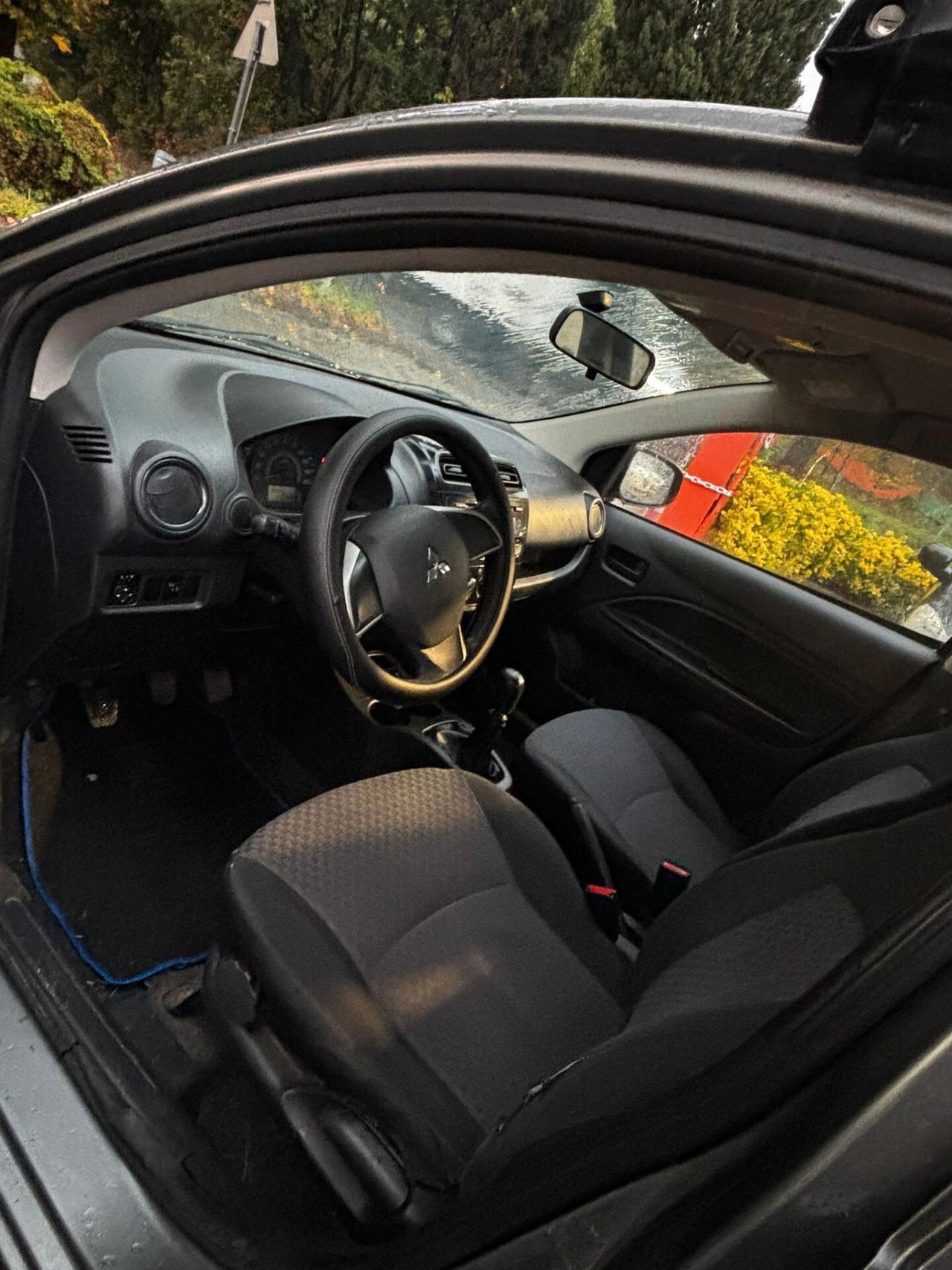 Mitsubishi Space Star 1.0 Invite