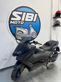 YAMAHA T-MAX 560