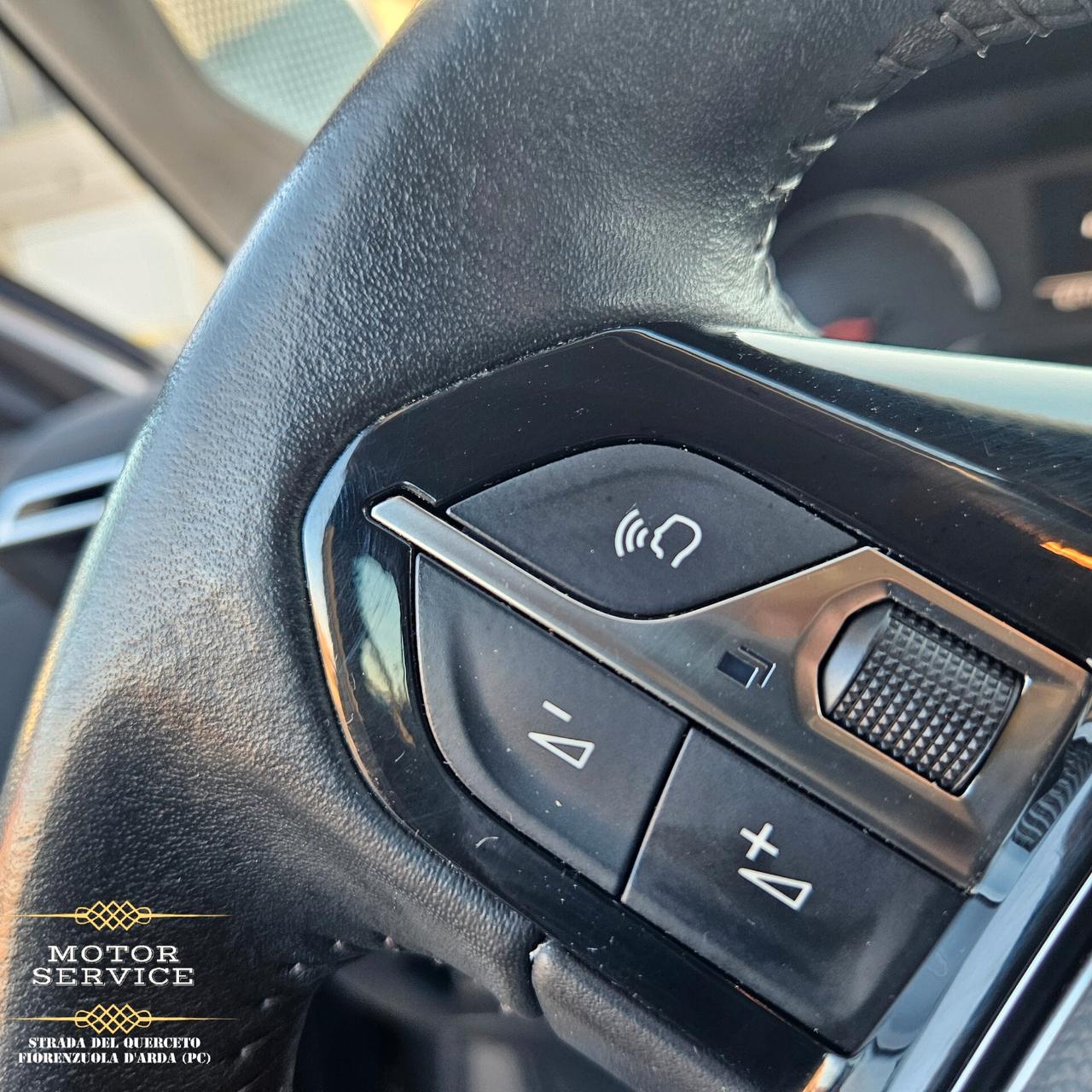 Peugeot 208 1.2 75cv 5 porte Allure da 99€ al mese