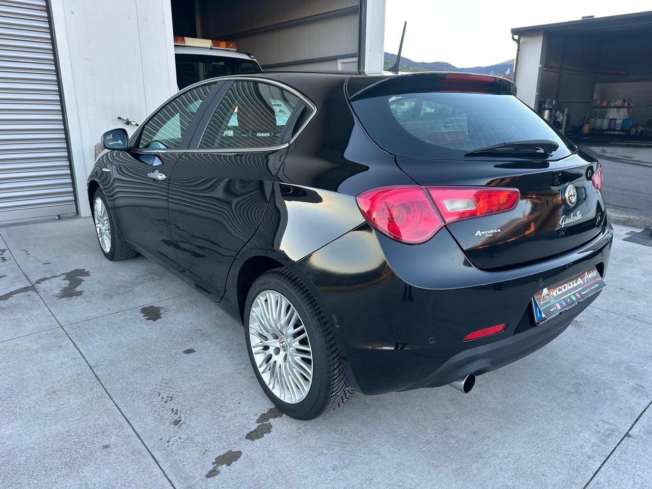 Alfa Romeo Giulietta 1.6 JTDm-2 105 CV Exclusive