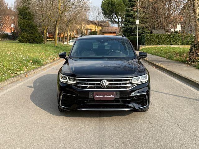 VOLKSWAGEN Tiguan 2.0 TDI 150 CV SCR DSG R-Line UNICO PROPRIETARIO