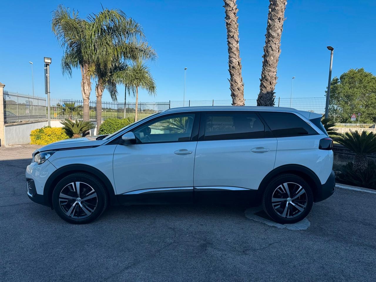 Peugeot 5008 Allure 1.5hdi