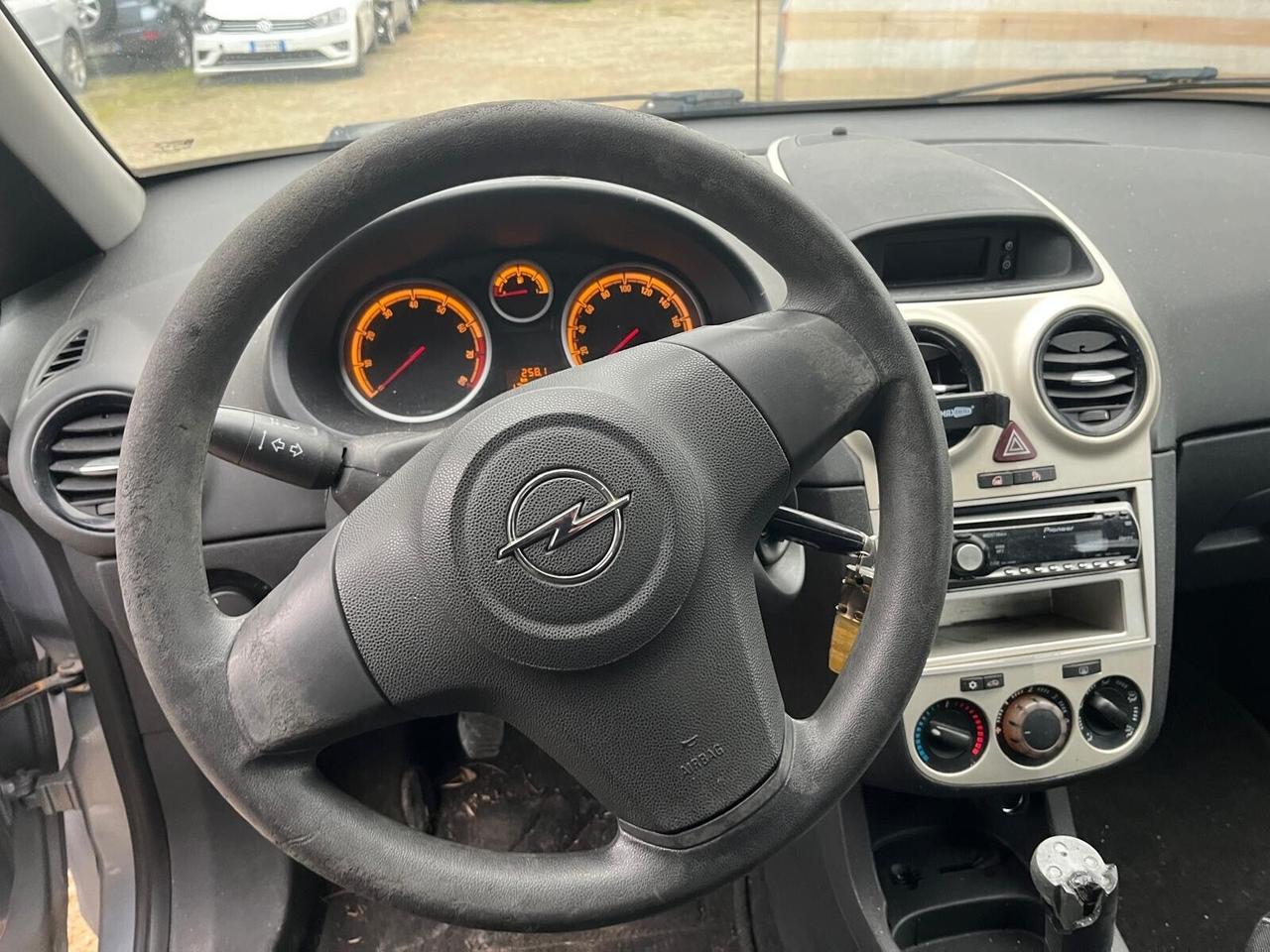 Opel Corsa 1.2 5 porte Easytronic Enjoy