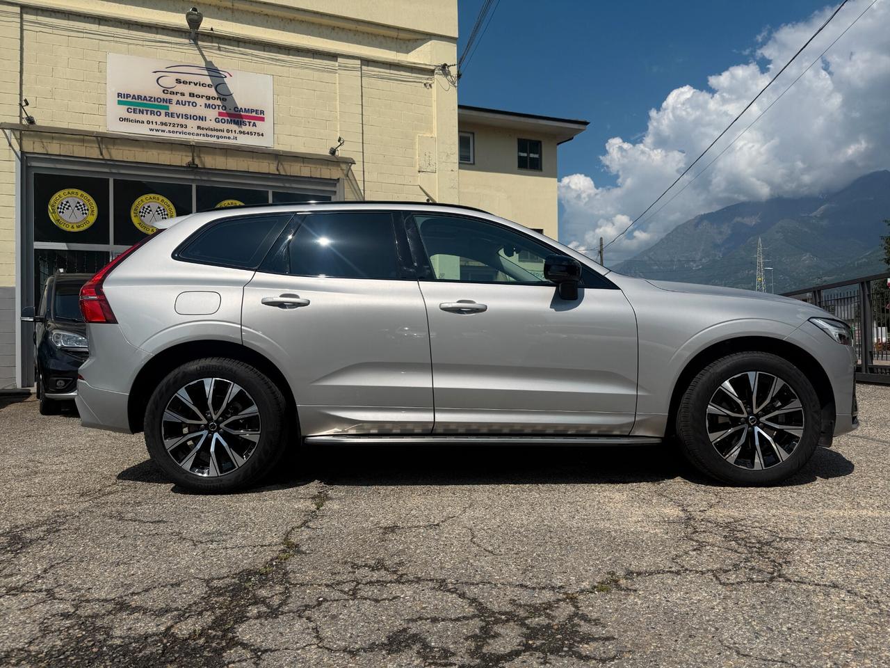 Volvo XC 60 XC60 B5 AWD automatico Plus Dark