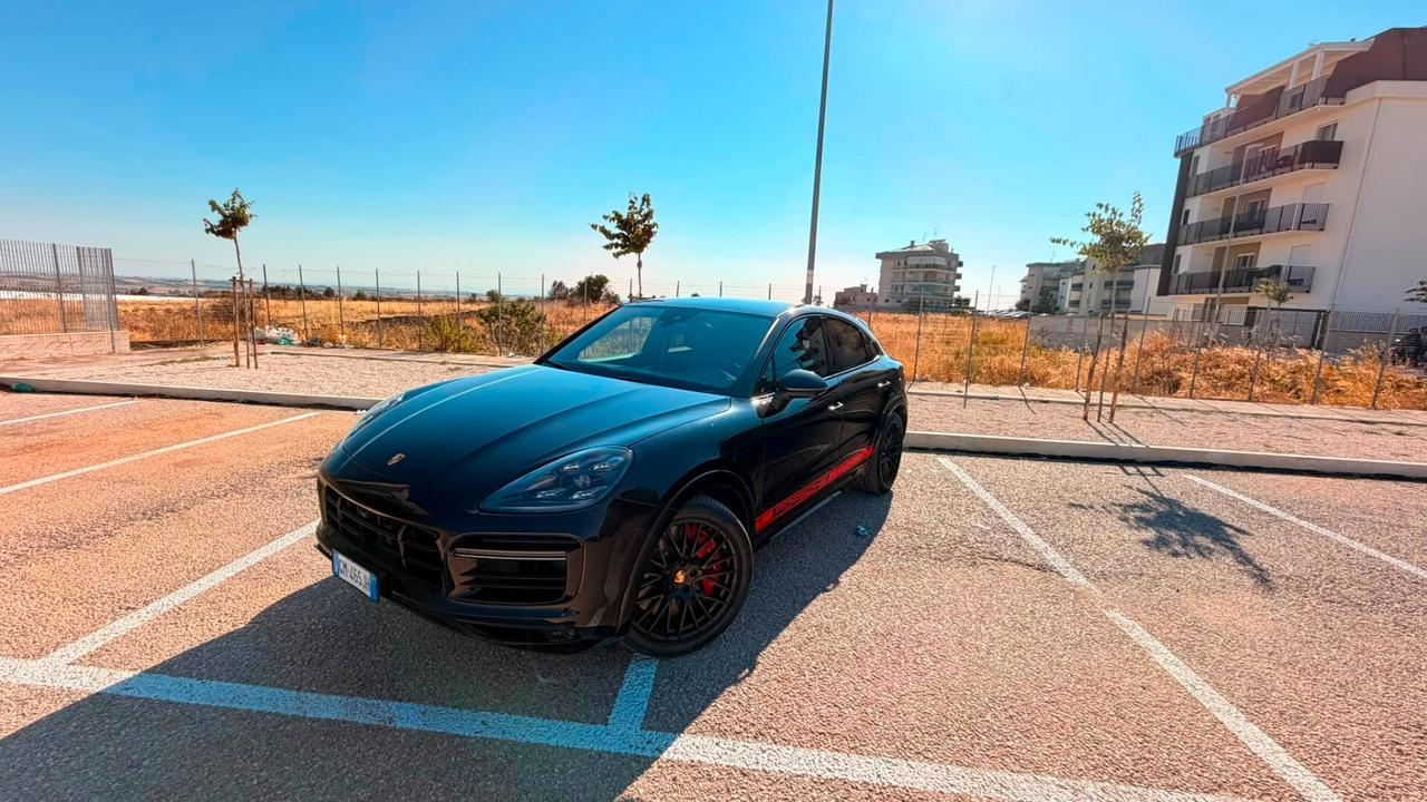 Porsche Cayenne Coupe 2022 4.0 Turbo S e-hybrid 5p.ti tiptronic 680cv