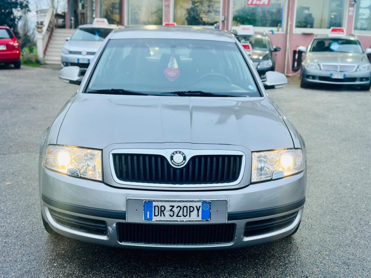 Skoda Superb 2008 2.0 TDI 140CV Elegance