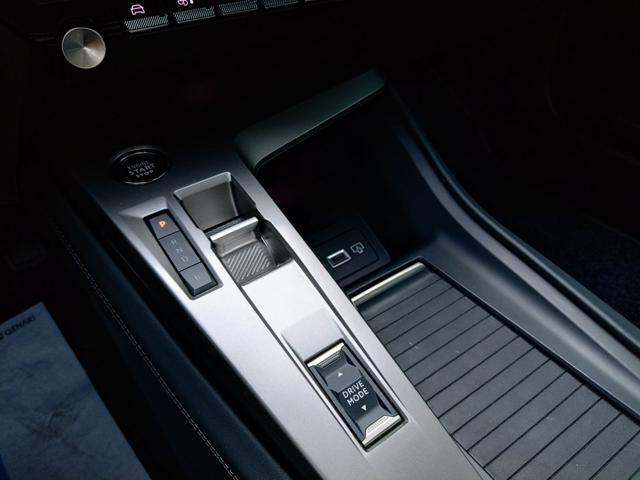 PEUGEOT 308 Plug-in Hybrid 180 e-EAT8 SW Allure Pack