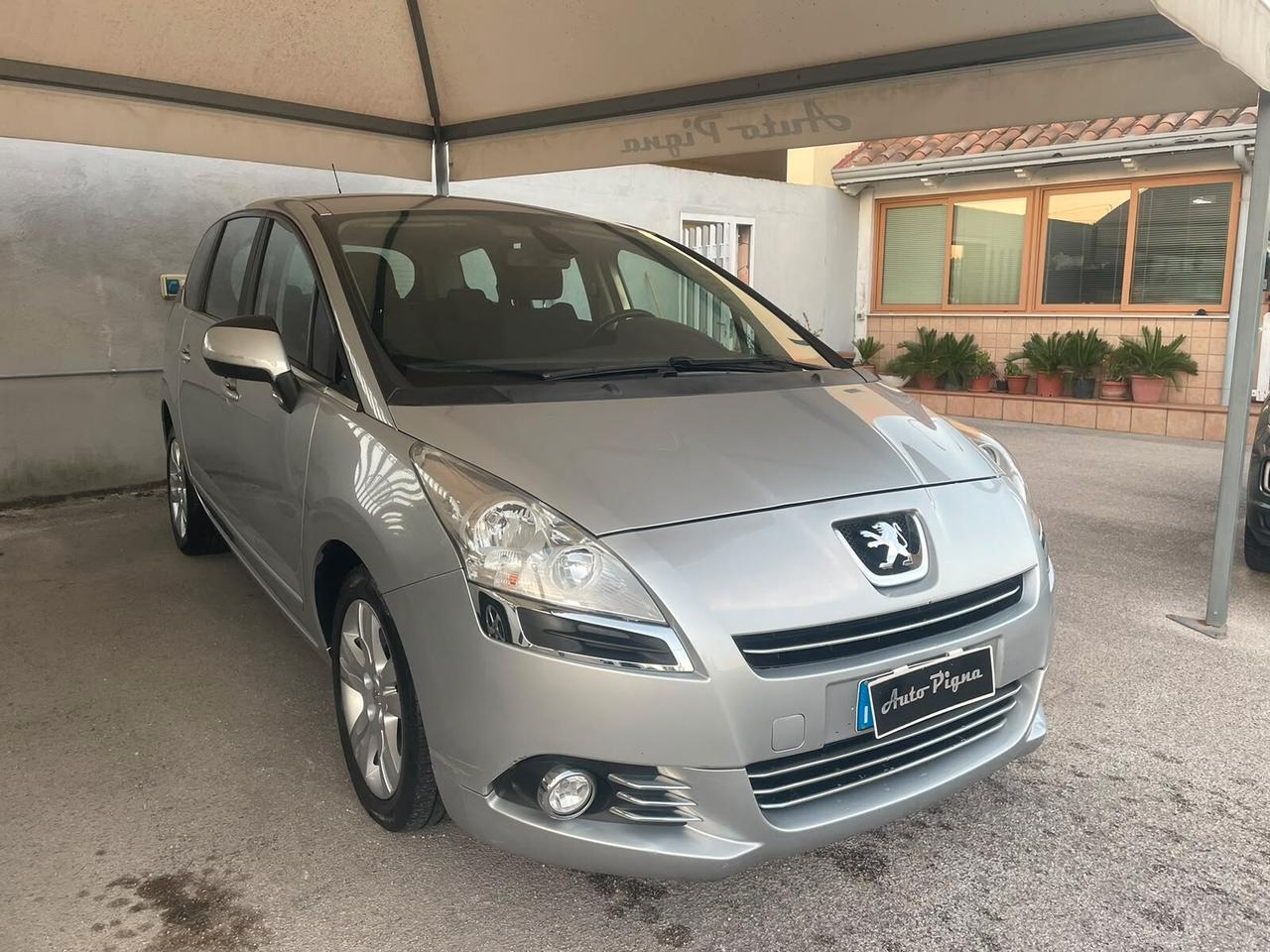 Peugeot 5008 1.6 HDi 112CV Allure