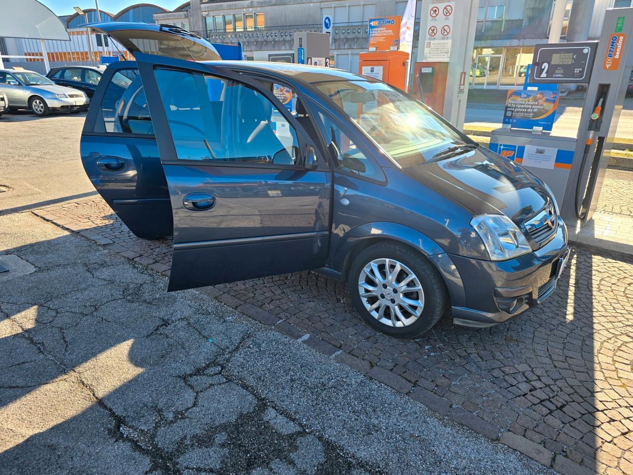 Opel Meriva 1.6 16V Cosmo con 196.000km