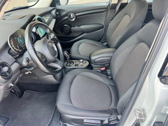 MINI Cooper 1.5 Cooper Business 5 porte