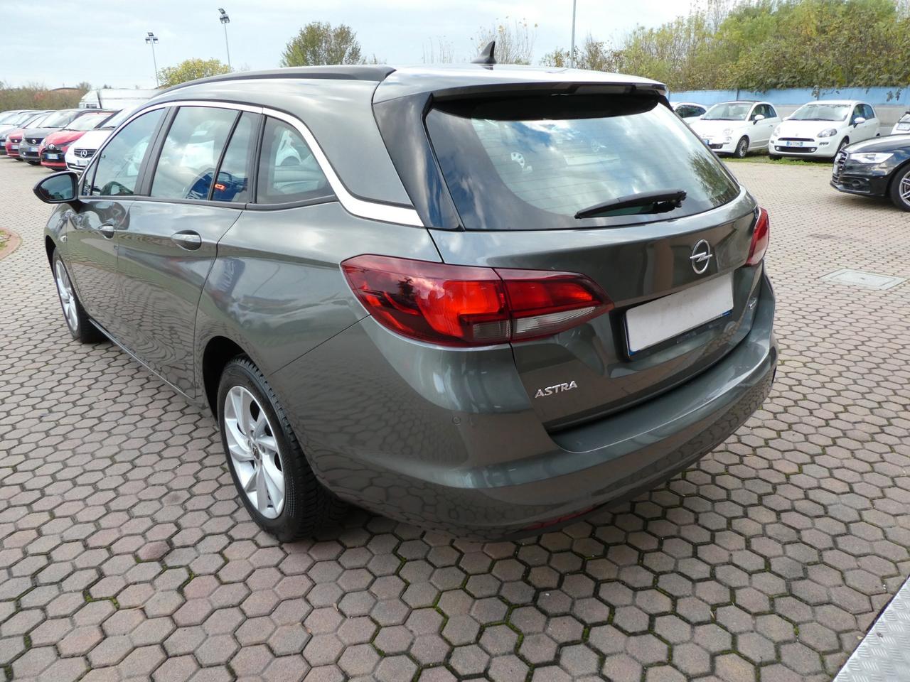Opel Astra 1.6 CDTi 136CV aut. OK NEOPATENTATI