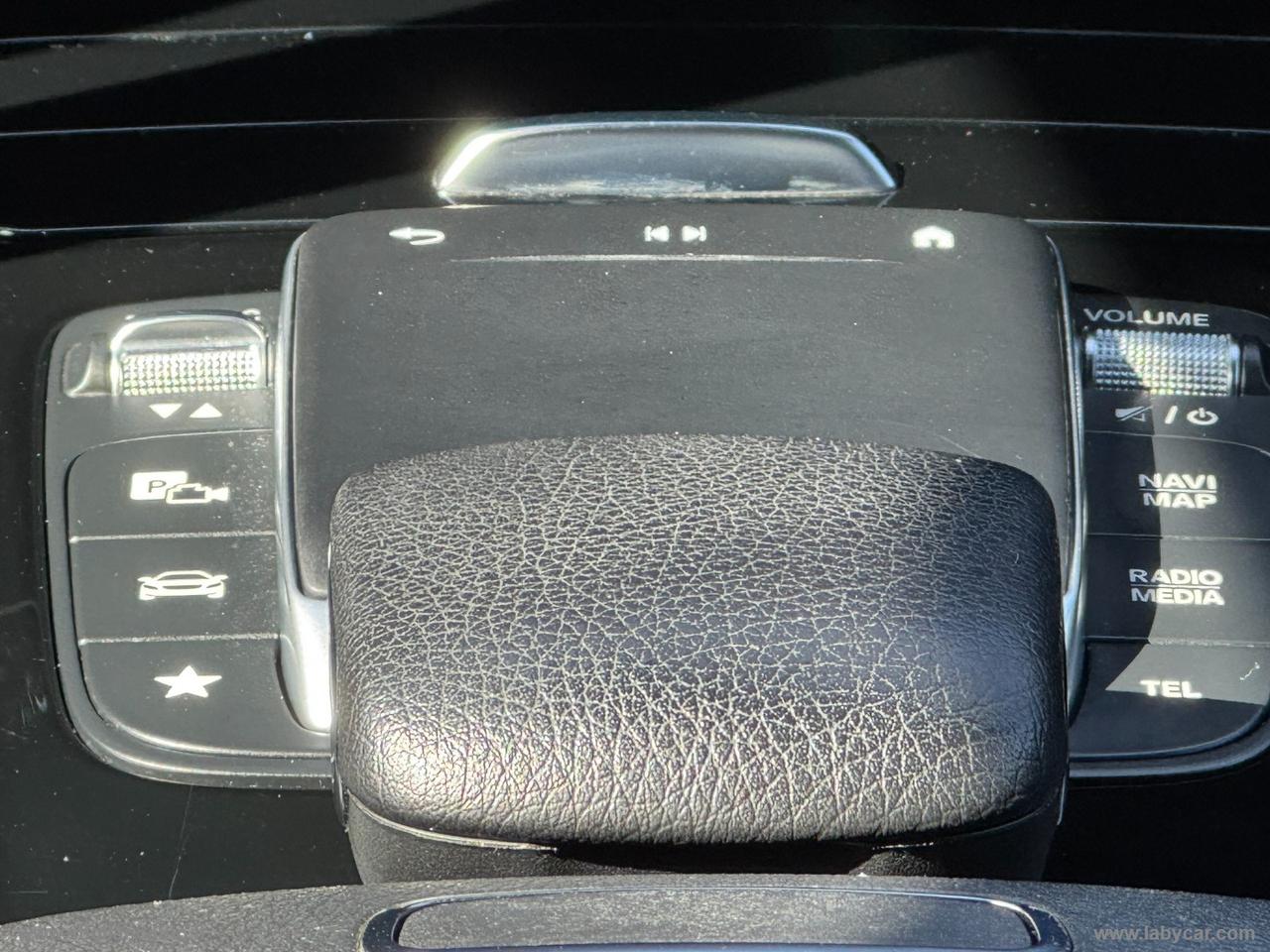MERCEDES-BENZ GLB 180 d Automatic Premium