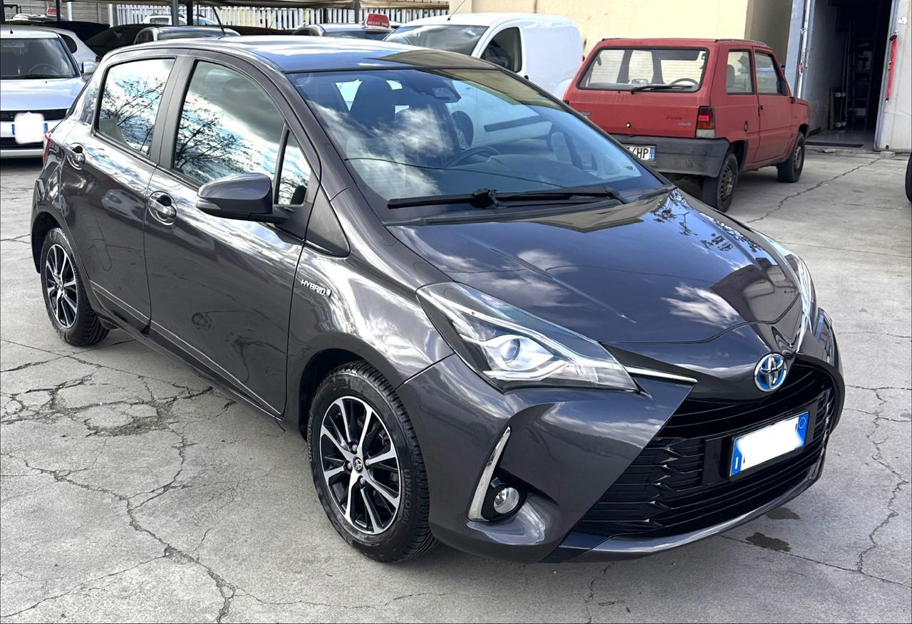Toyota Yaris 1.5 BENZ/Hybrid 101cv 5p Lounge AUTOMATICA