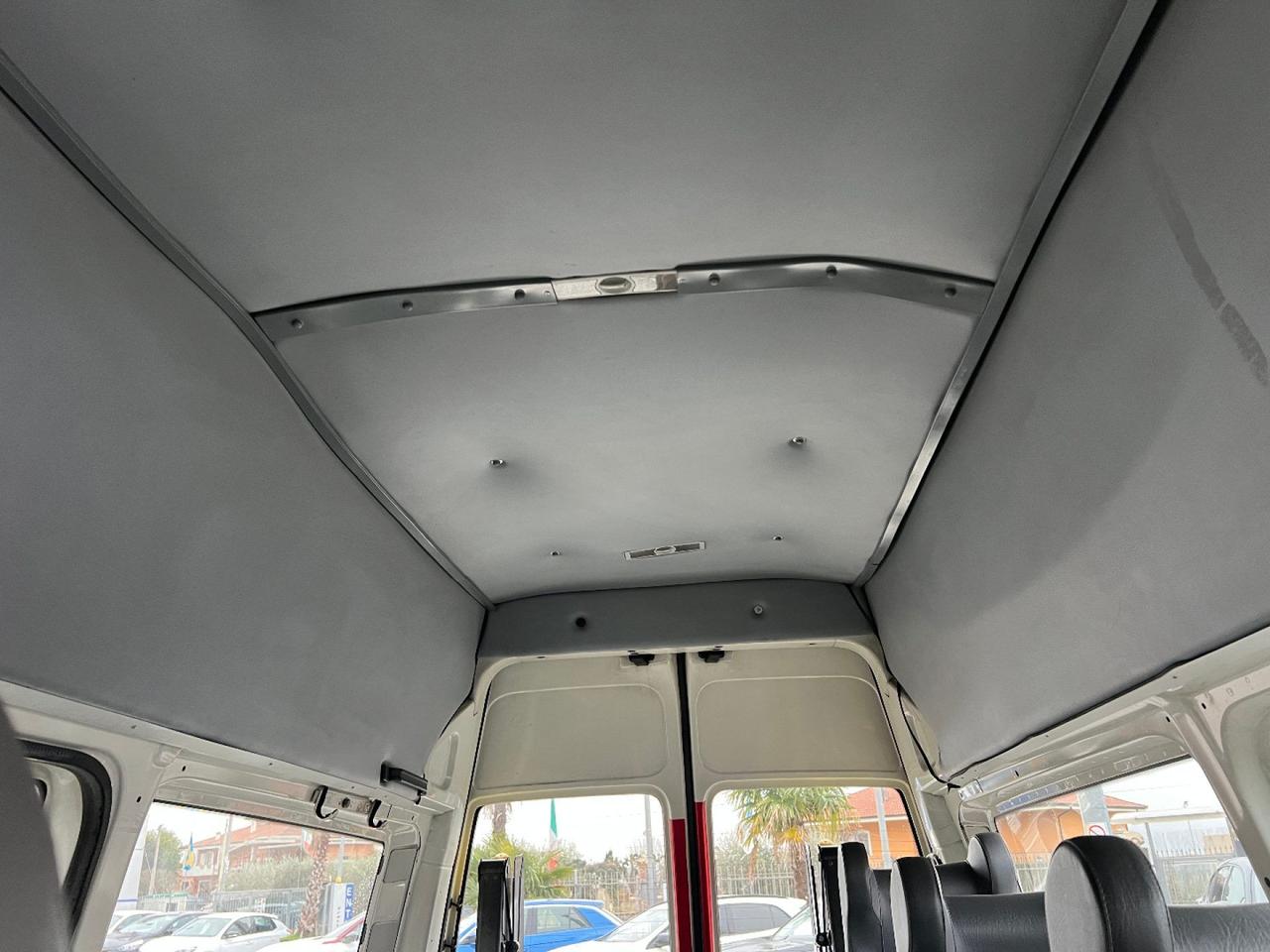 Volkswagen T4 Caravelle PL / TA 1.9 TDI TRASPORTO DISABILI