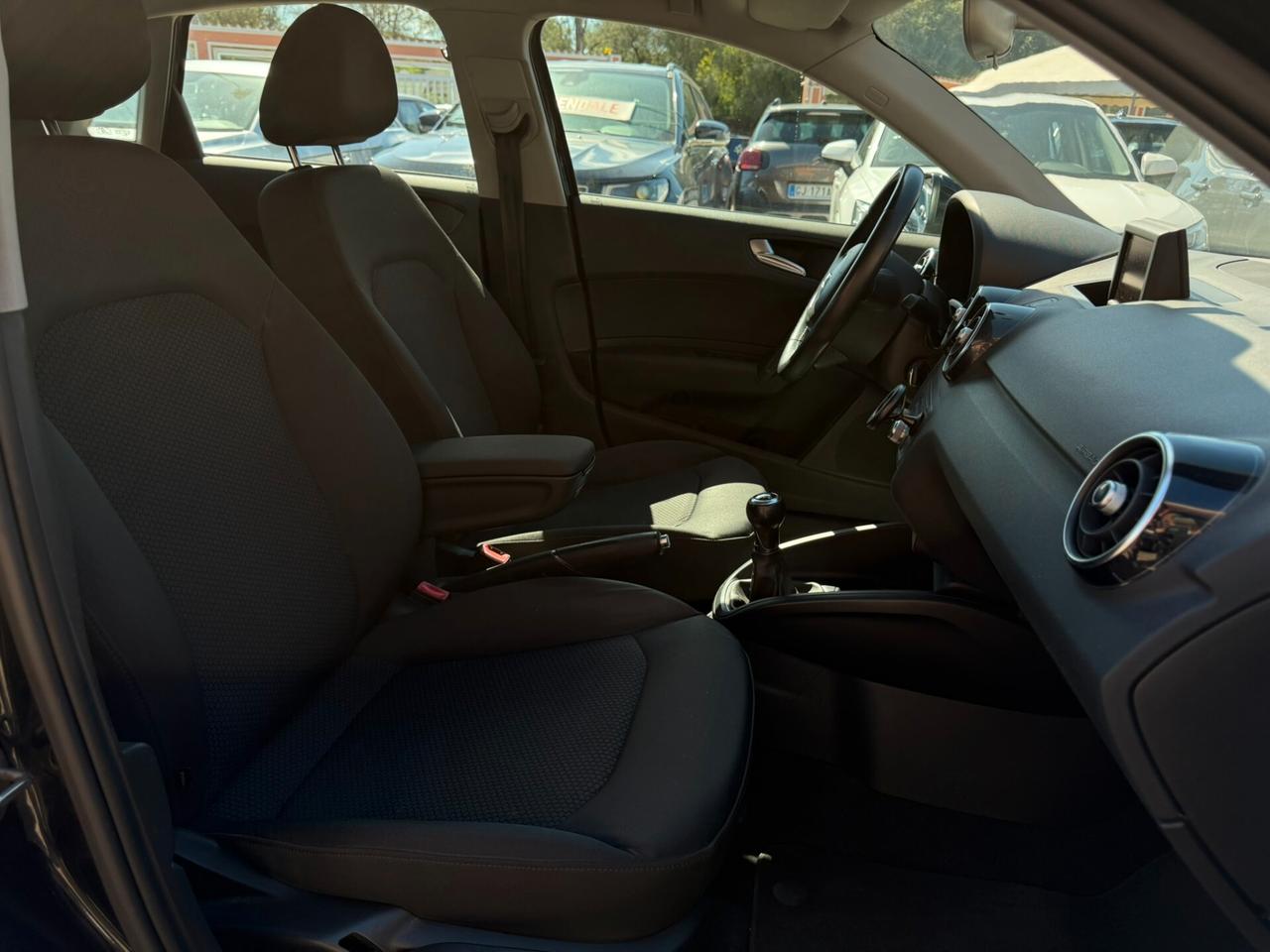Audi A1 1.6 TDI 90CV S-Line - 2013