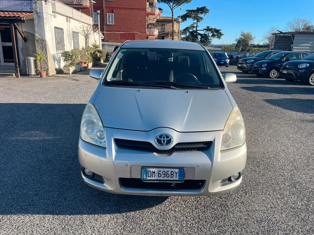Toyota Corolla Verso 2.2 D-4D 7 posti FINANZIABILE