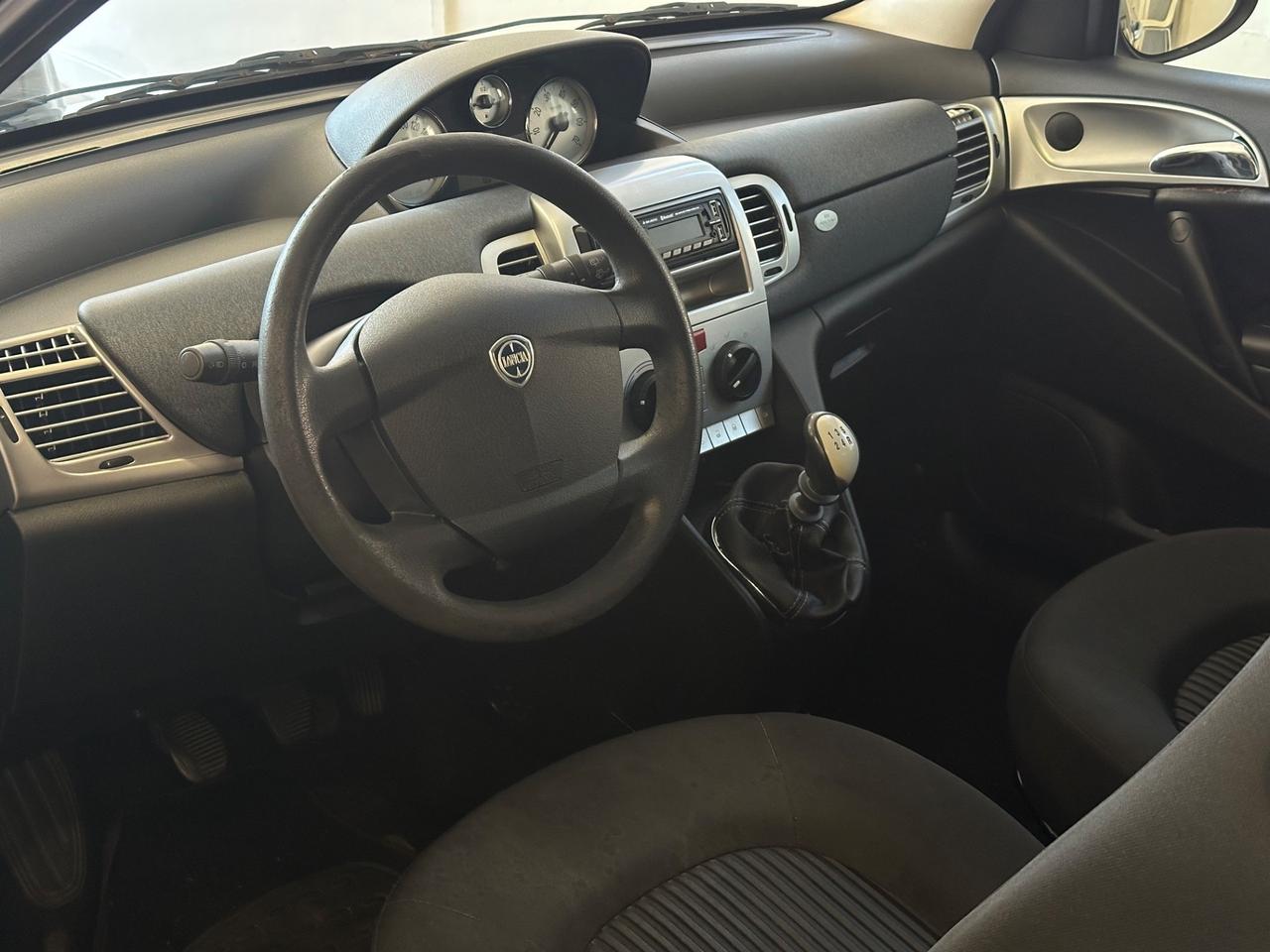 Lancia Ypsilon 1.2 Oro