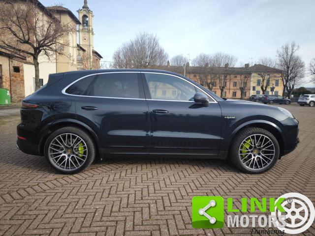 PORSCHE Cayenne 3.0 V6 E-Hybrid