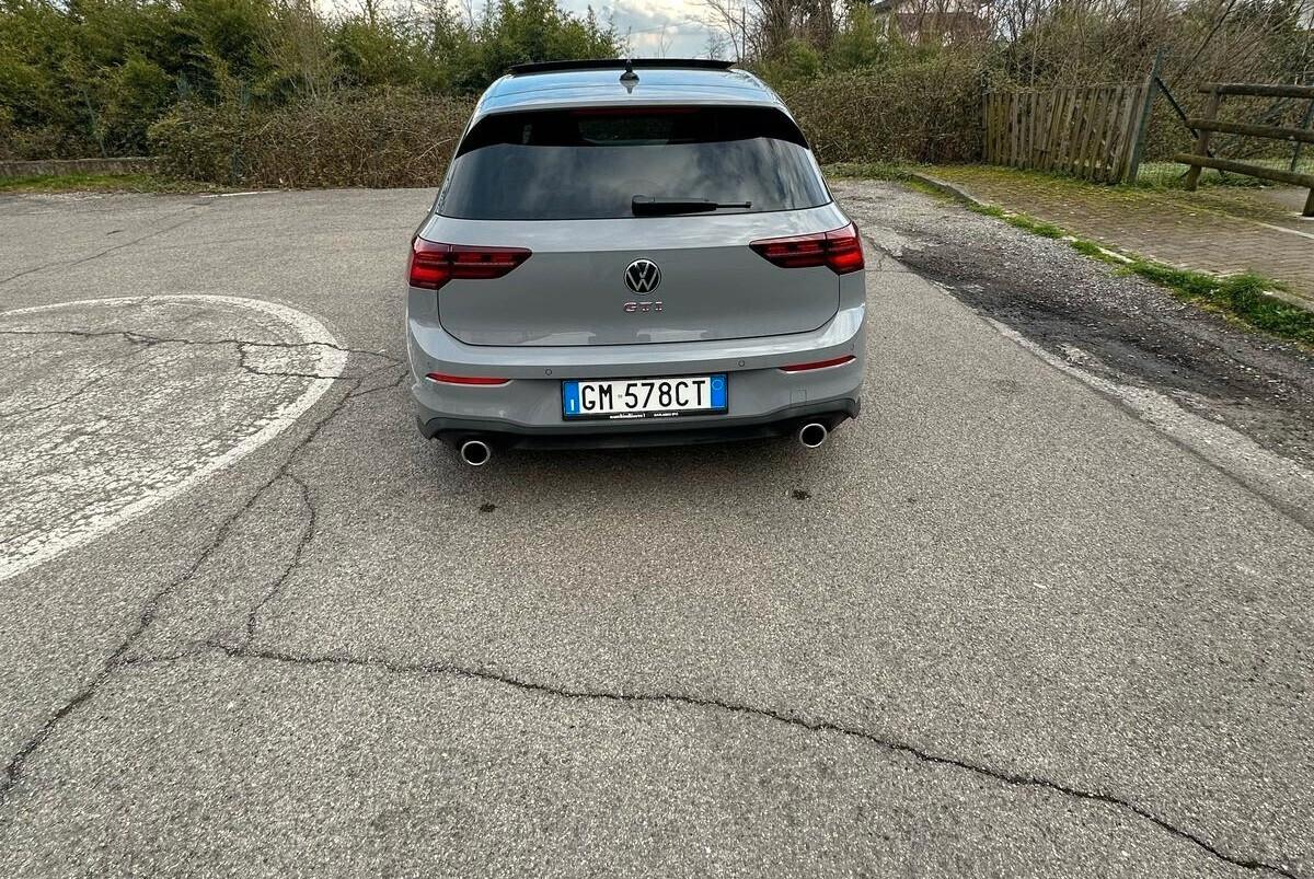 Volkswagen Golf GTI 2.0 TSI