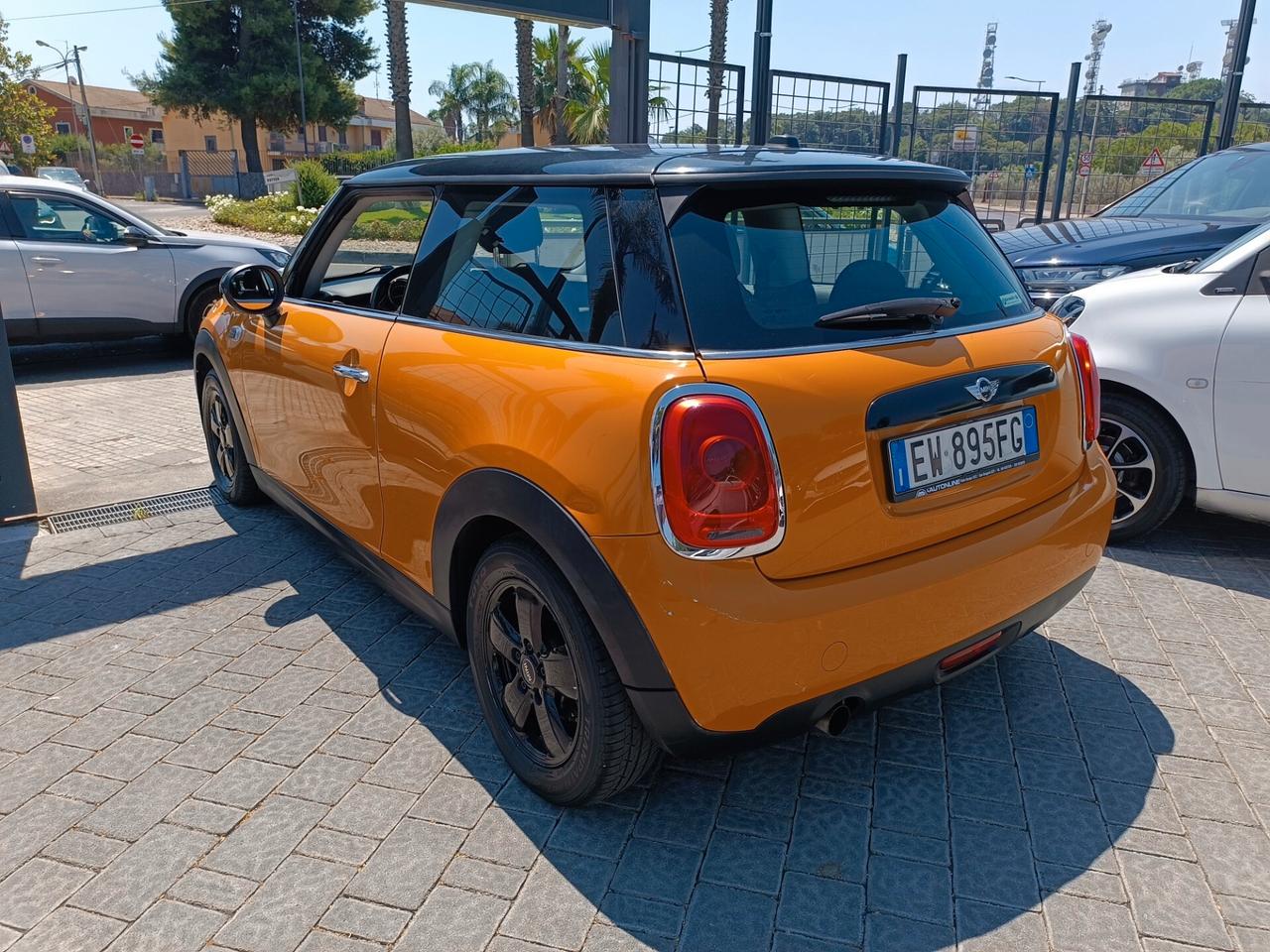 Mini Cooper One D 2015