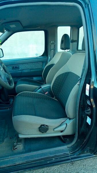 Nissan Navara (D22) 2.5 TD 133CV 4WD Cab. Singola