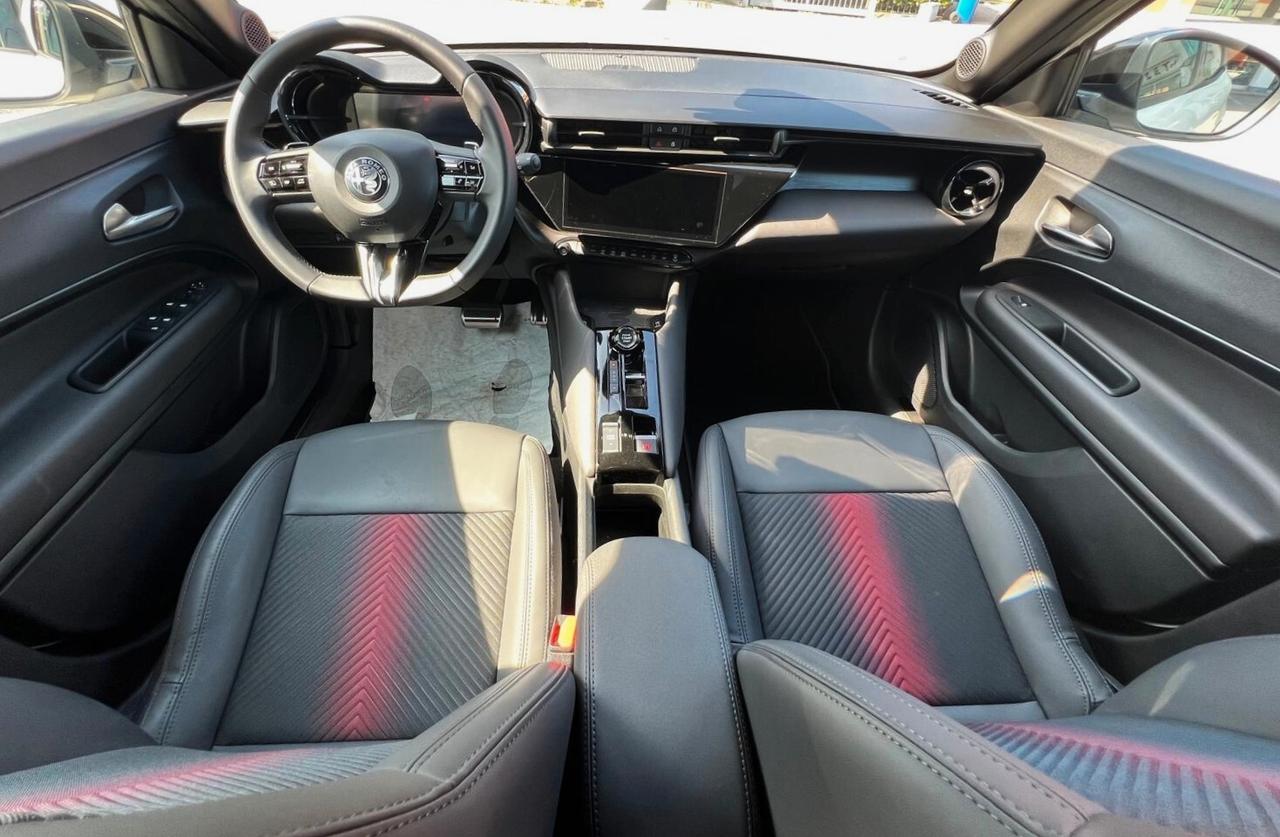 Alfa Romeo Junior 1.2 Hybrid eDCT6 Speciale