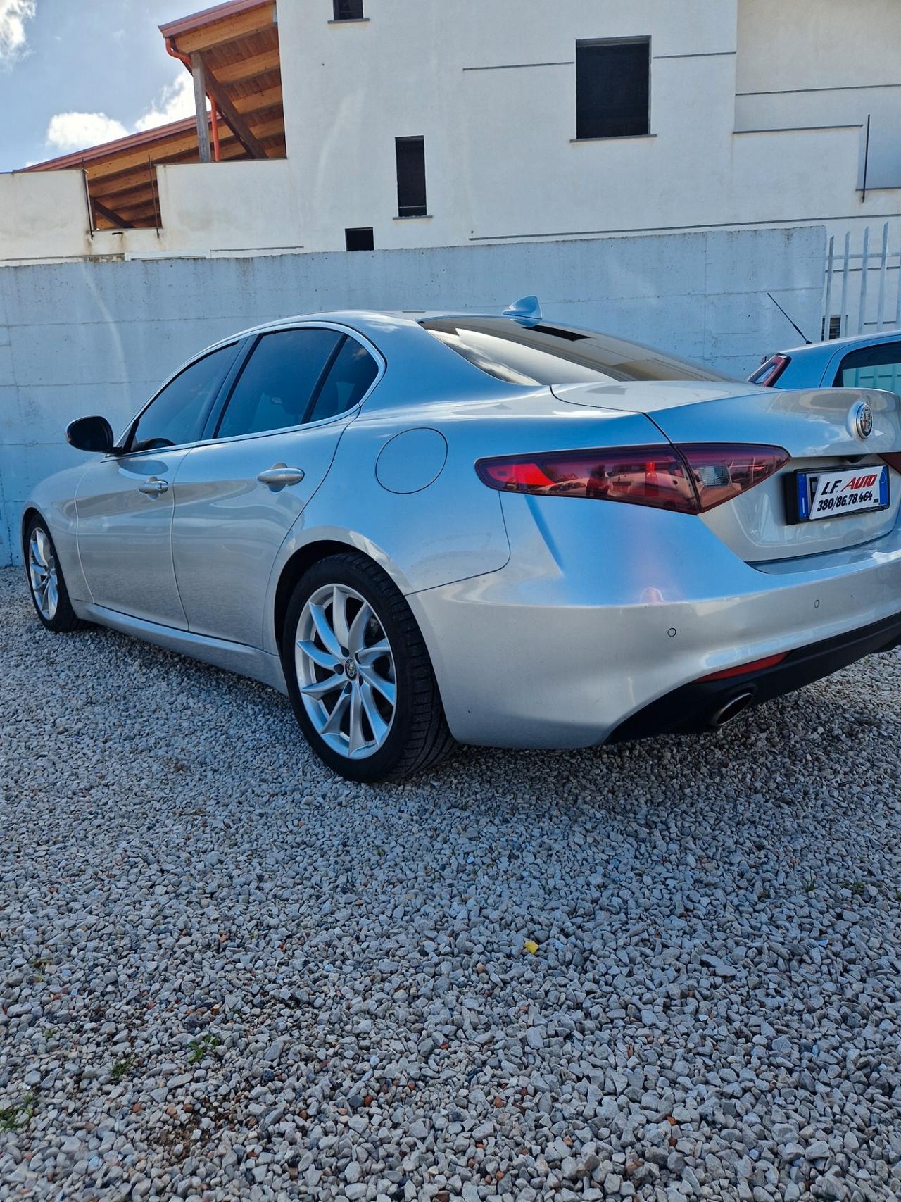 Alfa Romeo Giulia 2.2 Turbodiesel 180 CV Super automatica