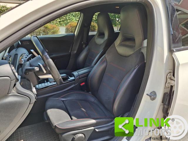 MERCEDES-BENZ A 200 Premium AMG GARANZIA INCLUSA