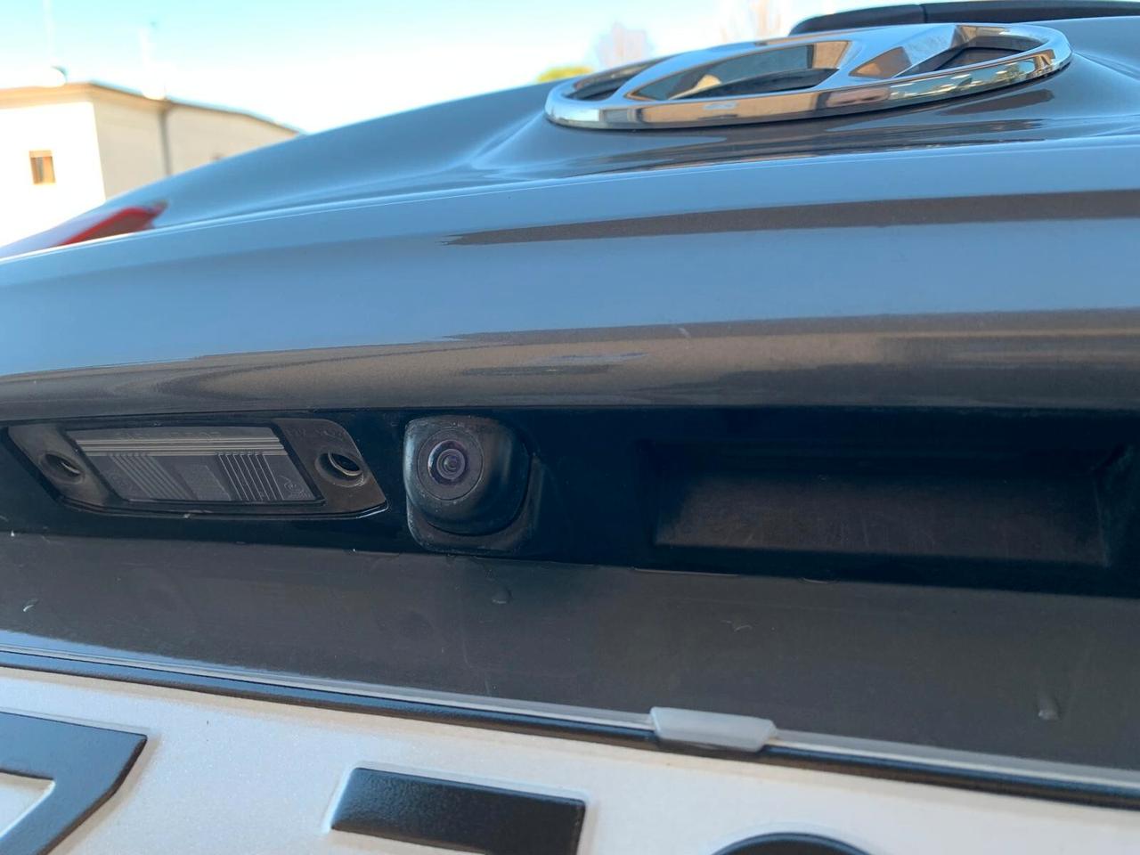 Hyundai Kona 1.0 T-GDI catena Neopatentati