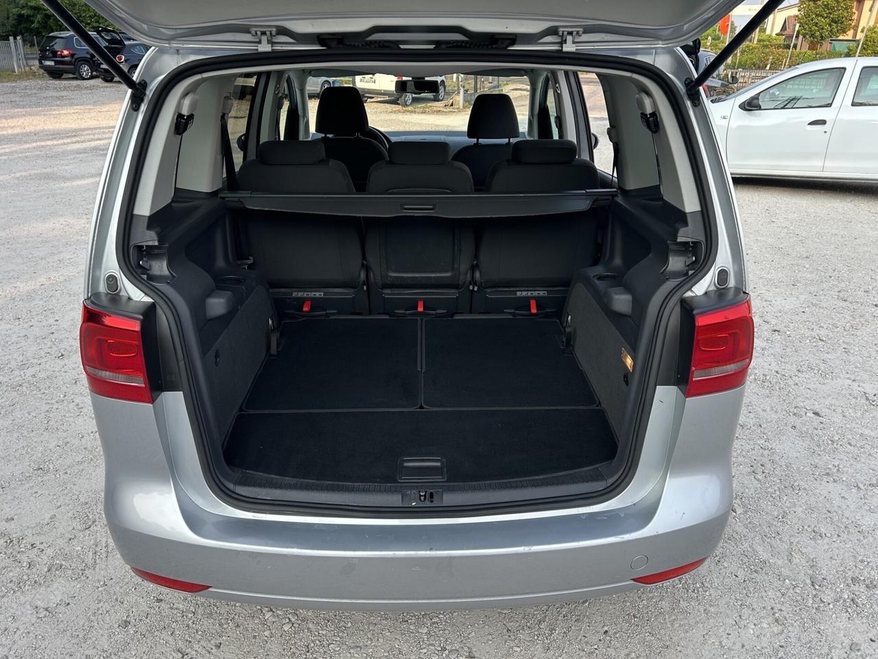 VOLKSWAGEN TOURAN 1.6 TDI 105CV 7 POSTI OK NEOP.