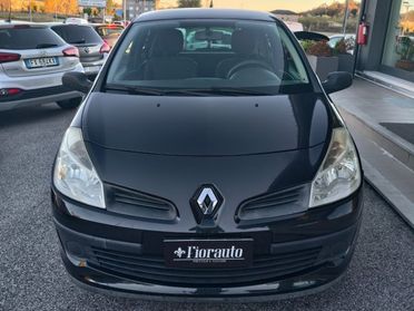 RENAULT Clio 1.2 16V 65CV 3 porte