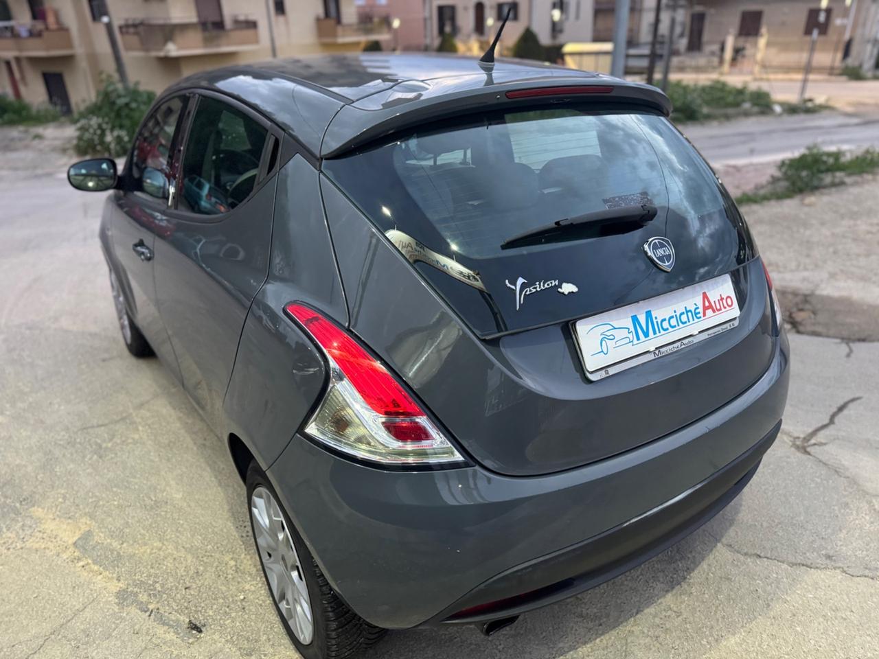 LANCIA YPSILON 1.3 MJT II 95 CV PLATINUM NEO PATENTATI