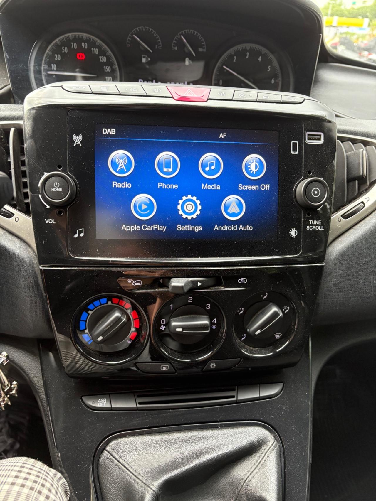 Lancia Ypsilon 1.0 FireFly 5 porte S&S Hybrid Gold