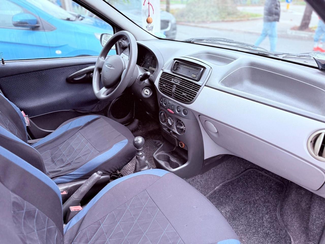 Fiat Punto 1.2i cat 5 porte ELX